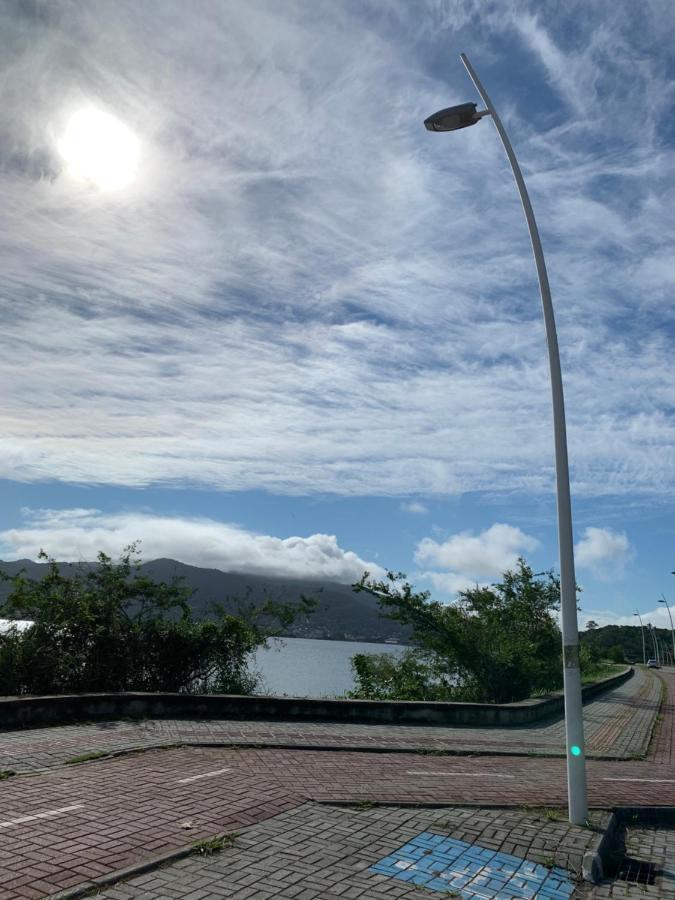 Casa Paradisiaca Na Lagoa Da Conceicao フロリアノポリス エクステリア 写真