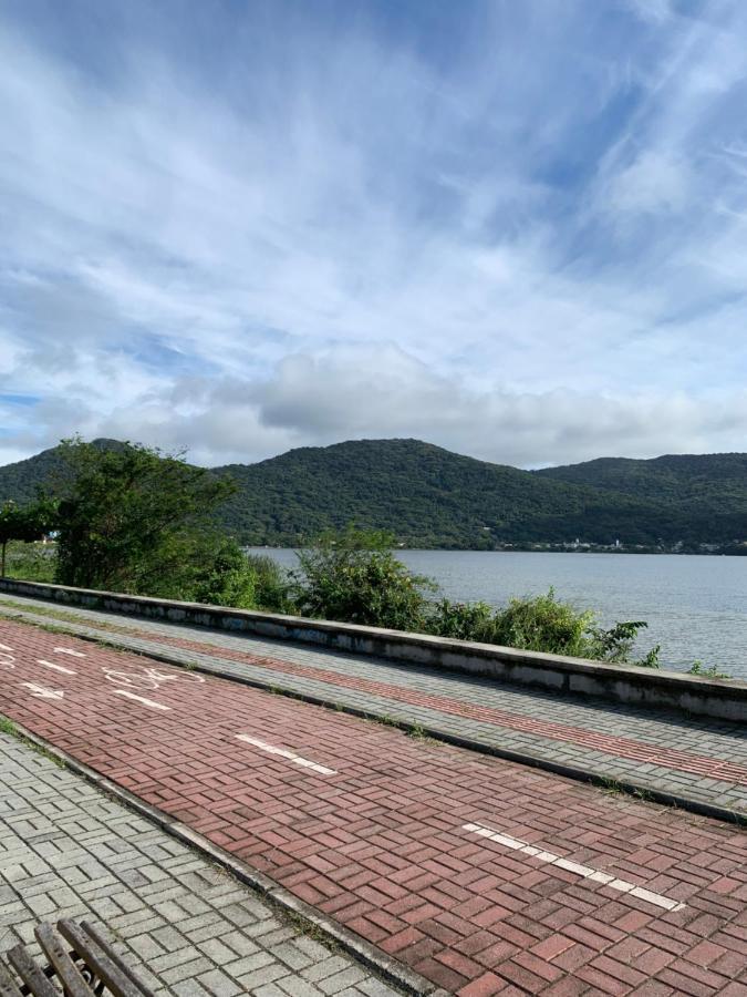 Casa Paradisiaca Na Lagoa Da Conceicao フロリアノポリス エクステリア 写真
